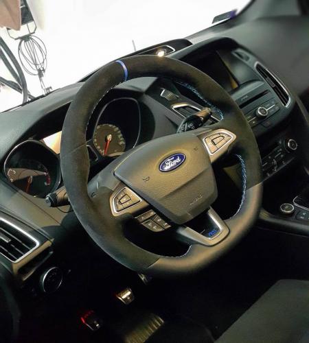 Alcantara Steering Wheel Focus RS